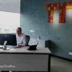 New office, new desk: Thomas Schlitt already feels at home now in Gurugram